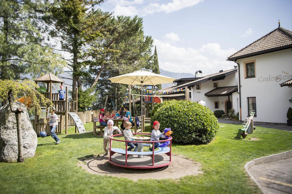 Das Grafenstein Familienresidence Tscherms Exterior foto
